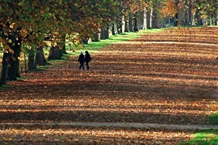 BRITAIN-AUTUMN