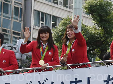 日本奥运选手凯旋游行