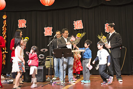 圣地亚哥台湾同乡会喜庆鸡年 人气高